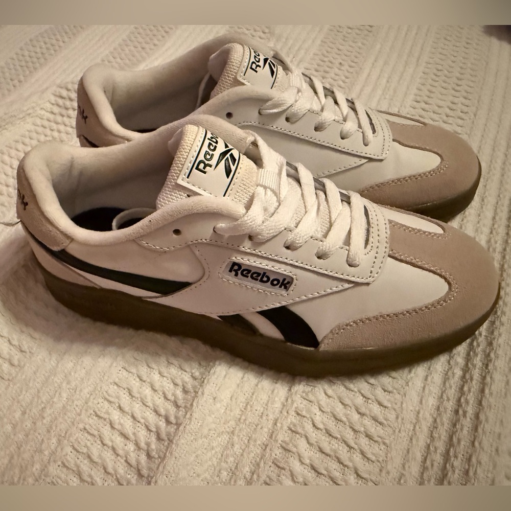 Reebok Comfort by Ortholite Women's White and Tan Sneakers